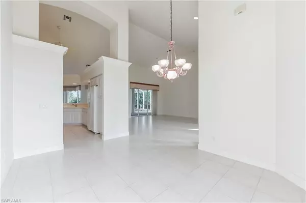 Marco Island, FL 34145,1574 Jamaica CT