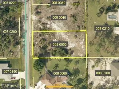 814 Hamilton AVE, Lehigh Acres, FL 33972