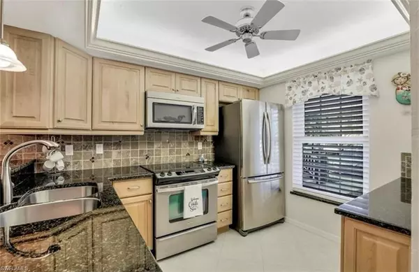 Marco Island, FL 34145,850 Elkhorn CT #213