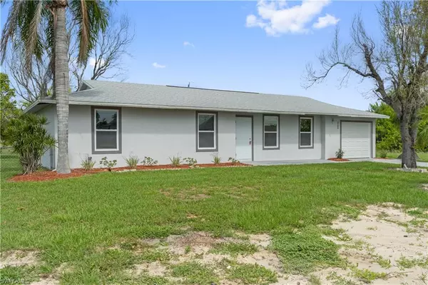 2100 NE 14th PL, Cape Coral, FL 33909