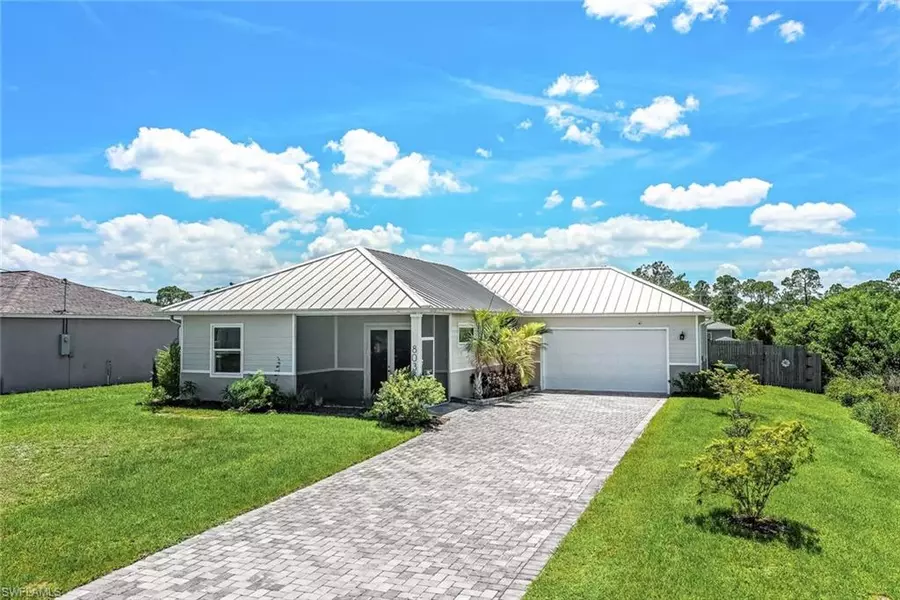 8038 Buttercup CIR, Labelle, FL 33935