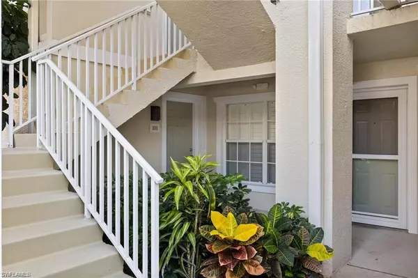 15405 Cedarwood LN #2-101, Naples, FL 34110