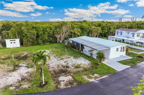 Naples, FL 34110,777 Lot 31 Walkerbilt RD