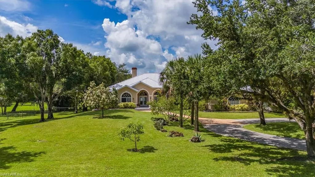 20150 Cypress Creek DR, Alva, FL 33920