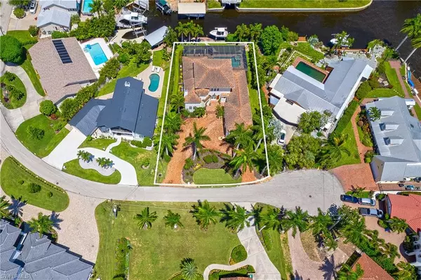 Fort Myers, FL 33919,930 Aqua LN