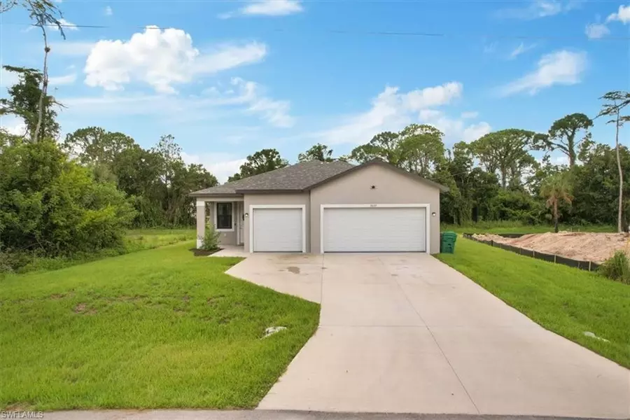 3037 Harvard CIR, Labelle, FL 33935