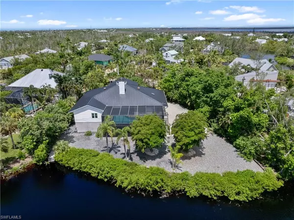 Sanibel, FL 33957,9439 Cotten CT