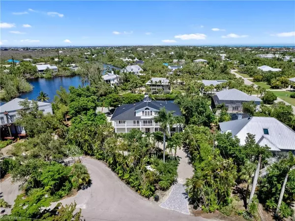Sanibel, FL 33957,9439 Cotten CT