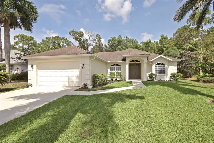 32 Heritage WAY, Naples, FL 34110