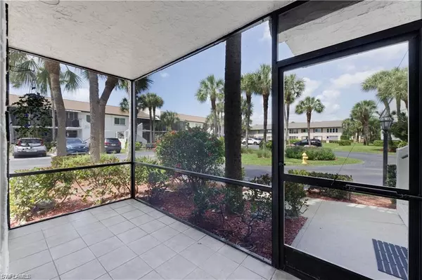 Naples, FL 34112,3558 Antarctic CIR #2201