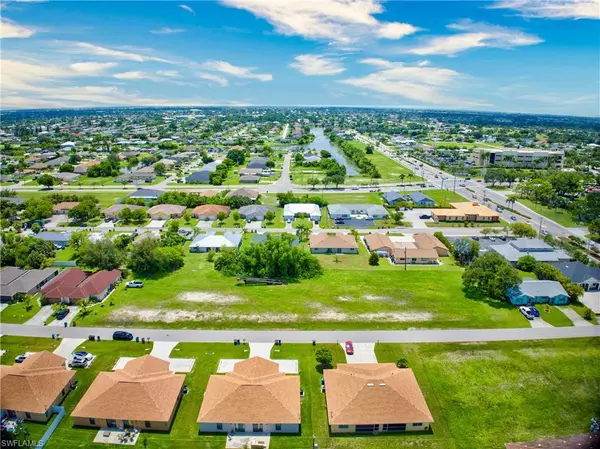 Cape Coral, FL 33990,1302, 1216, 1222 SE 8th PL