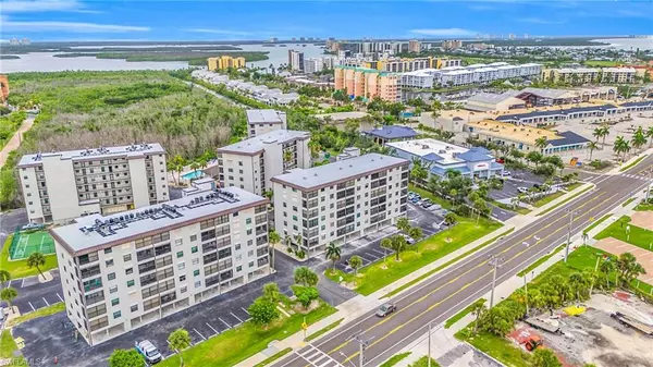 Fort Myers Beach, FL 33931,6895 Estero BLVD #552