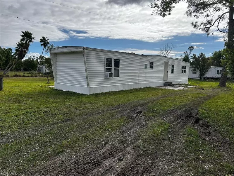 6760 Golden RD, North Fort Myers, FL 33917