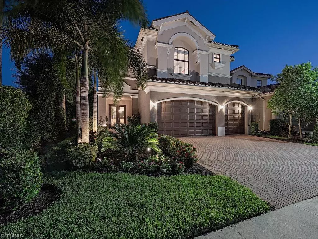 Naples, FL 34119,3602 Santaren CT