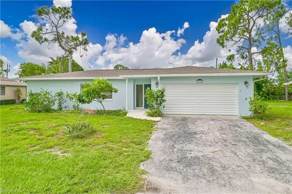 2360 Woodland BLVD, Fort Myers, FL 33907