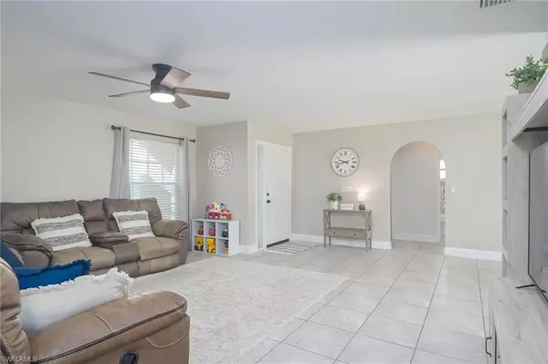 Fort Myers, FL 33905,15603 Sunny Crest LN