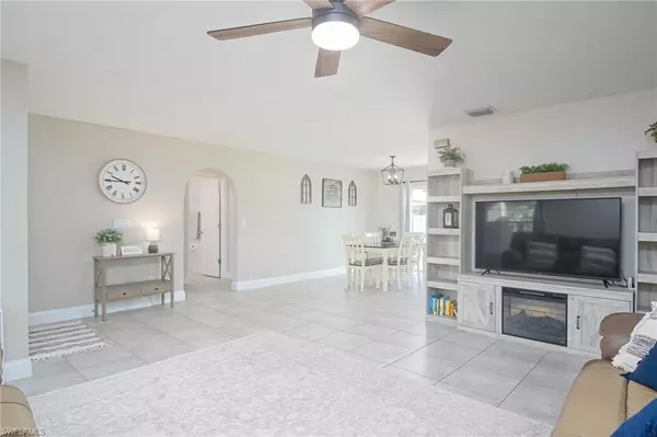 Fort Myers, FL 33905,15603 Sunny Crest LN