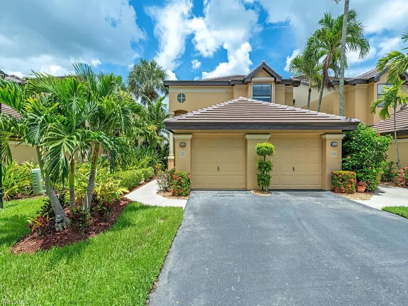 184 Vintage CIR #N201, Naples, FL 34119