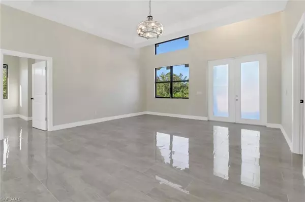 Lehigh Acres, FL 33971,3303 3303.  16th ST W