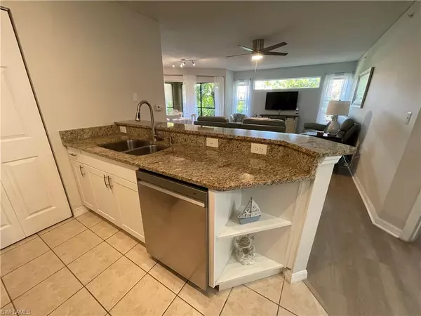 Bonita Springs, FL 34135,8870 Colonnades CT W #312