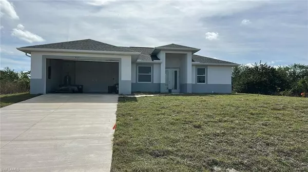 621 Olympia PL, Labelle, FL 33935