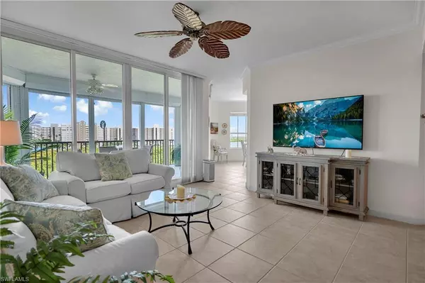 325 Dunes Blvd BLVD #603, Naples, FL 34110