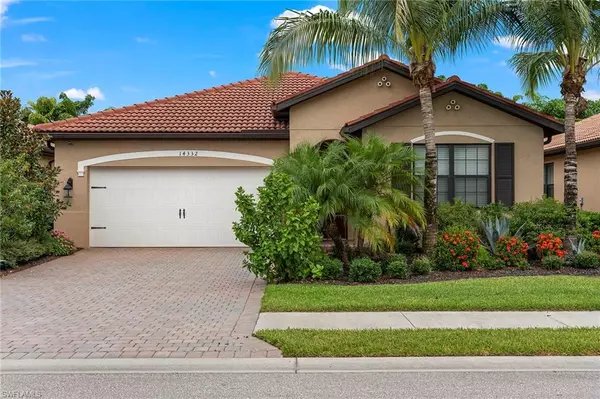 14332 Tuscany Pointe CV, Naples, FL 34120