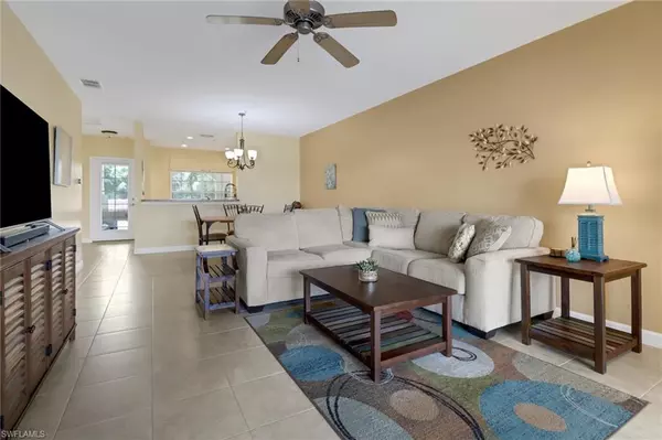 Naples, FL 34109,3021 Driftwood WAY #3104