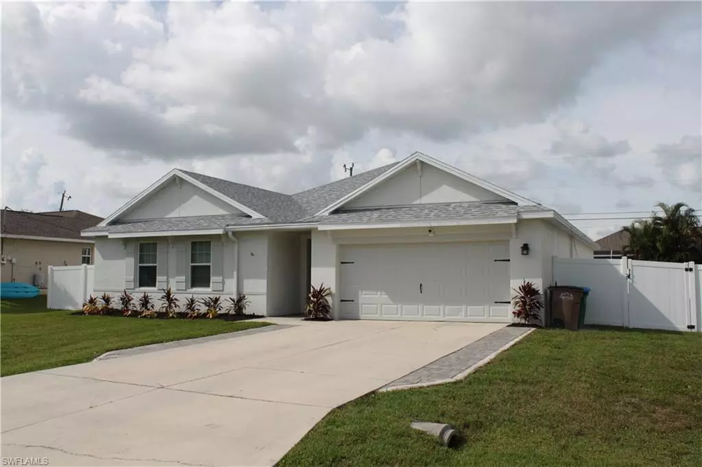 Cape Coral, FL 33991,327 SW 19th LN