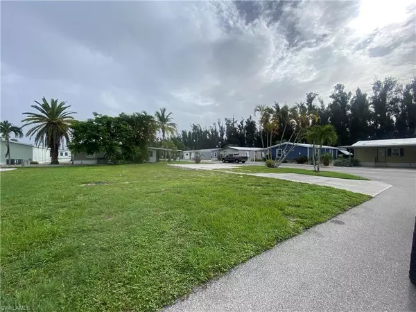 St. James City, FL 33956,4904 Needlefish LN