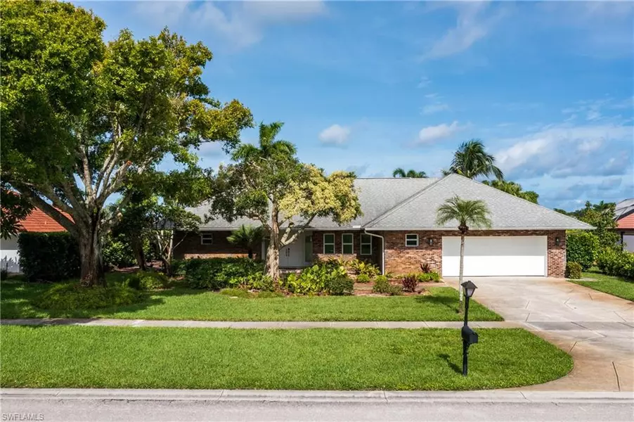 2500 Kings Lake BLVD, Naples, FL 34112