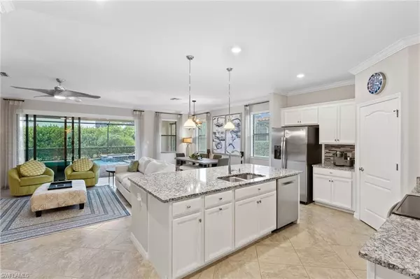 Naples, FL 34113,1555 Santiago CIR