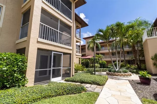 Naples, FL 34104,1025 Foxfire LN #101