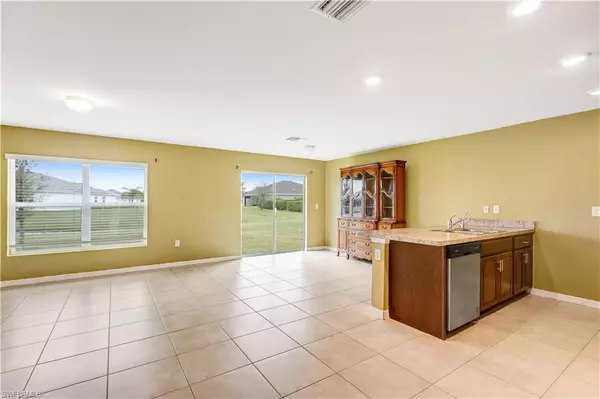 Lehigh Acres, FL 33936,10501 Crossback LN