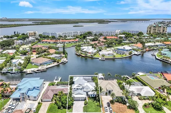 Marco Island, FL 34145,1119 Edington PL