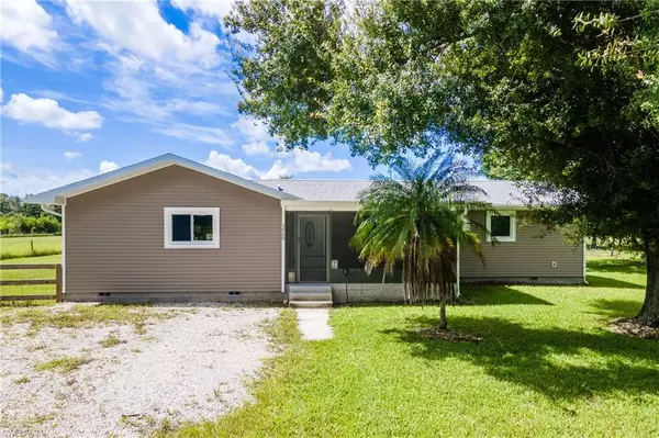 3900 North RD, North Fort Myers, FL 33917