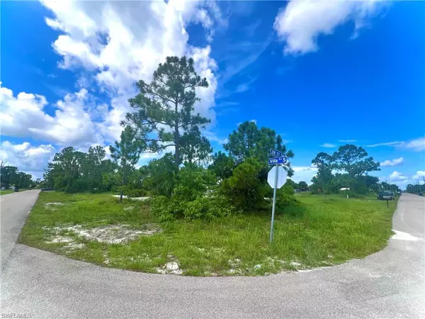 Lehigh Acres, FL 33976,3701 28th ST SW