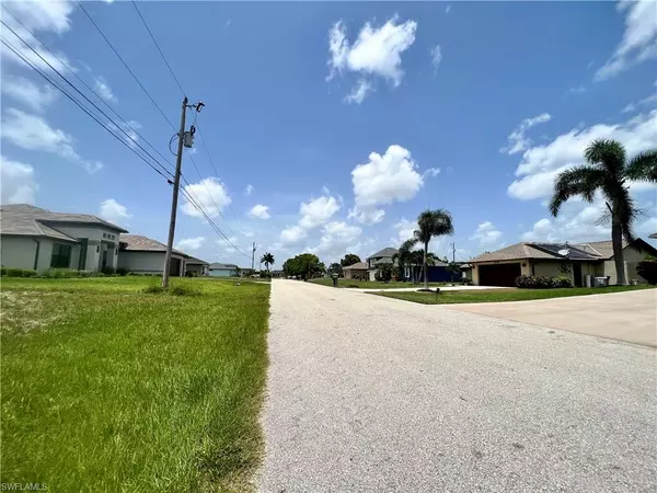 Cape Coral, FL 33991,1414 SW 1st PL