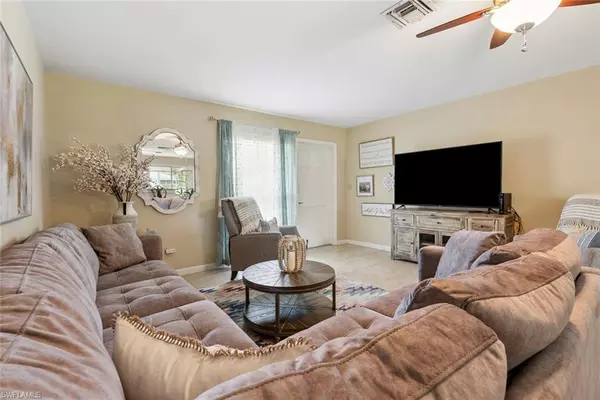 Naples, FL 34110,628 Palm View DR #2