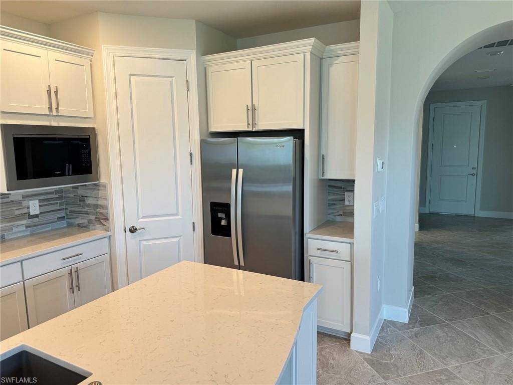 Alva, FL 33920,17027 OAKSTEAD DR