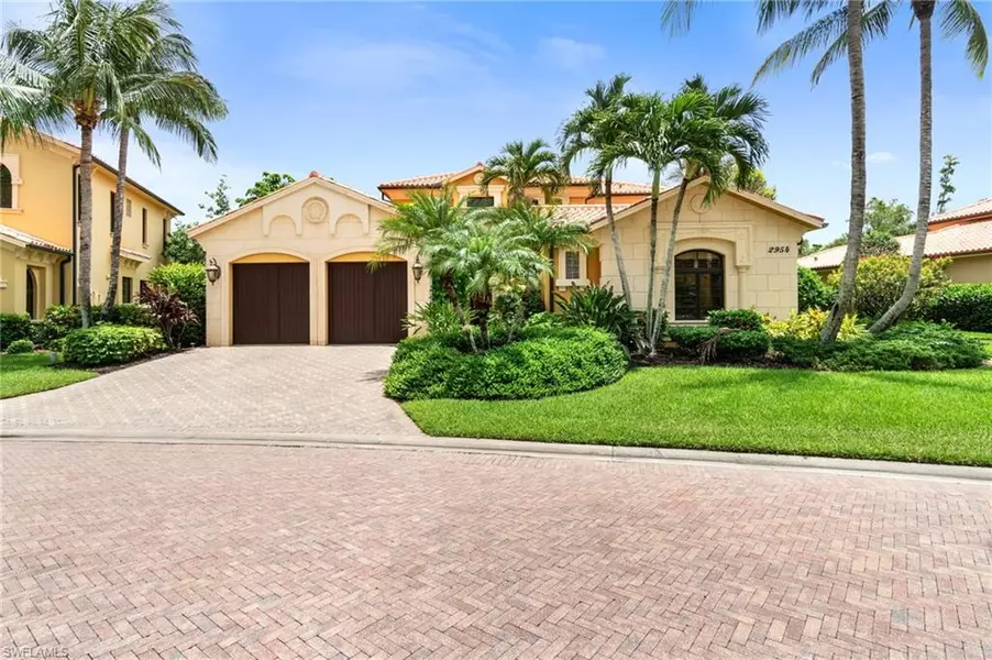 2954 Tiburon BLVD E, Naples, FL 34109