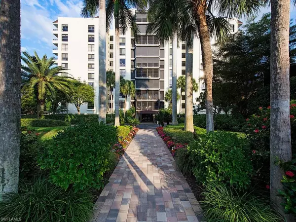 Naples, FL 34103,2400 Gulf Shore BLVD N #603