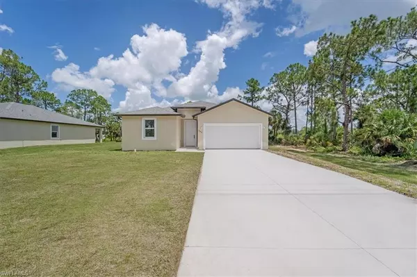 Lehigh Acres, FL 33972,566 WOODVIEW DR