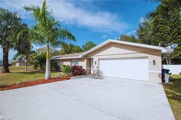 9205 San Carlos BLVD, Fort Myers, FL 33967