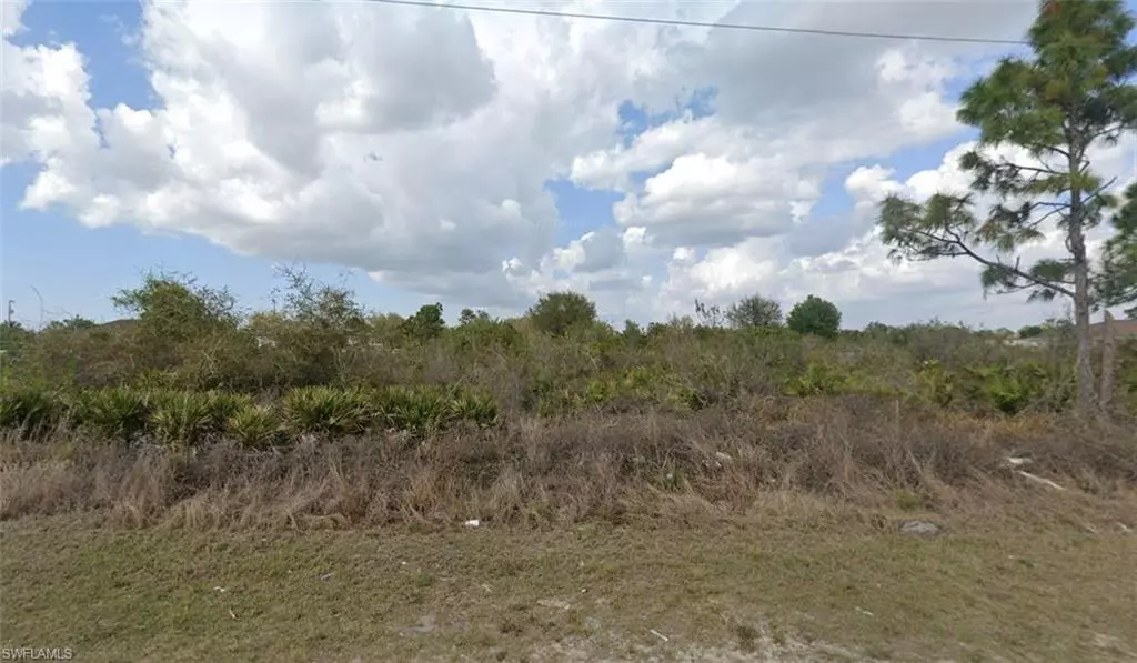 3010 13th ST SW, Lehigh Acres, FL 33976