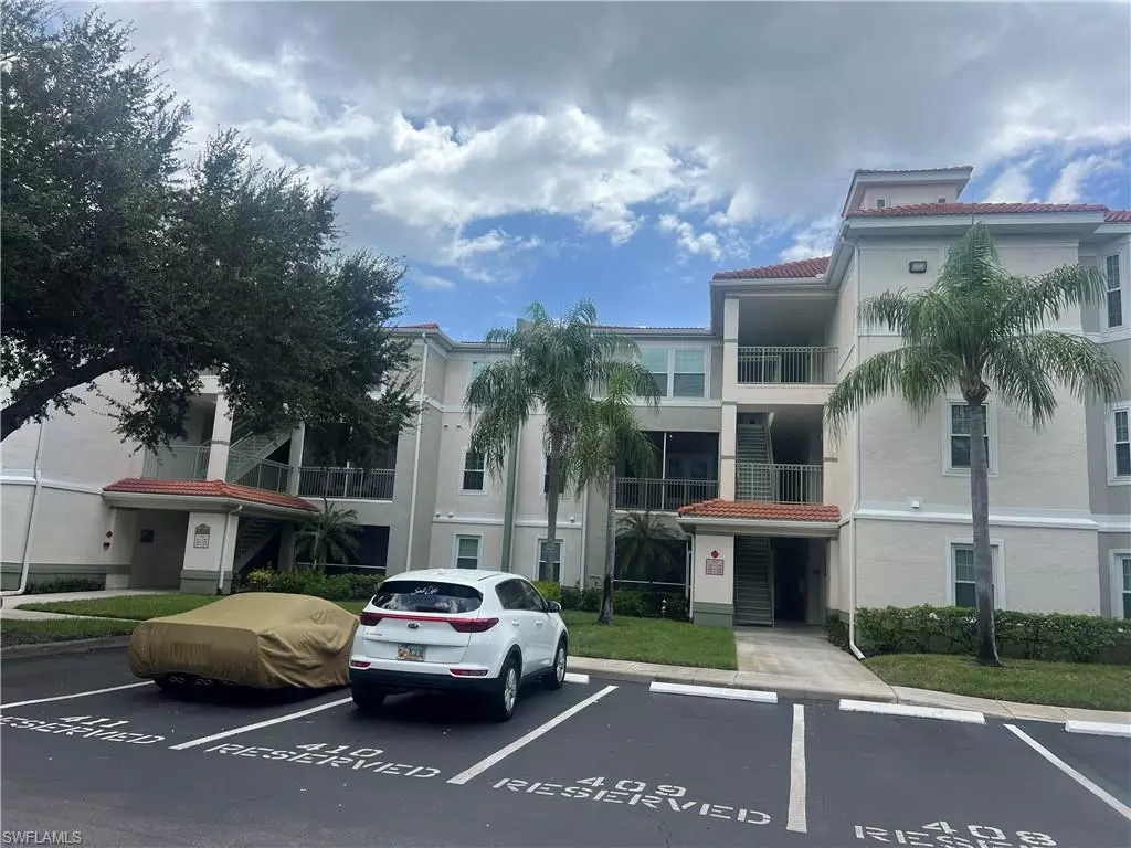 Estero, FL 34134,23500 Walden Center DR #106