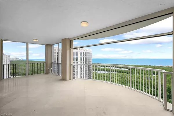 Naples, FL 34108,7117 Pelican Bay BLVD #1801