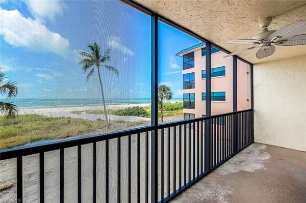 Sanibel, FL 33957,2230 Camino Del Mar DR #3B2