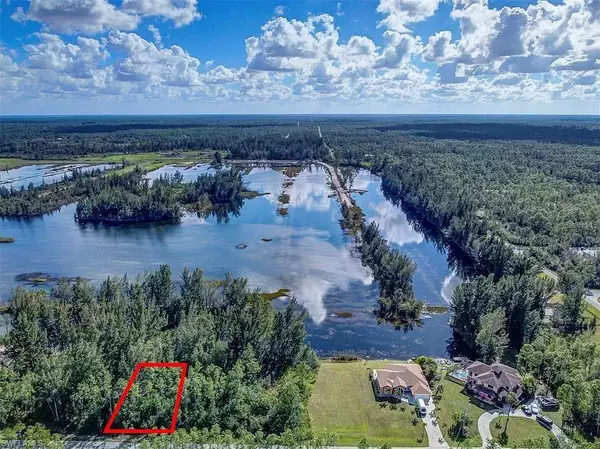 215 Ocean Park DR, Lehigh Acres, FL 33972