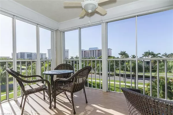 Marco Island, FL 34145,980 Huron CT #302